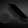 قرارگیری موبایل روی پاوربانک ای دیتا مدل ADATA T10000 ظرفیت 10000 میلی&zwnj;آمپر ساعت